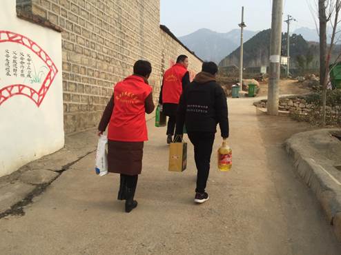 说明: C:\Users\Administrator\Desktop\家访\机电工程学院\IMG_9311.JPG